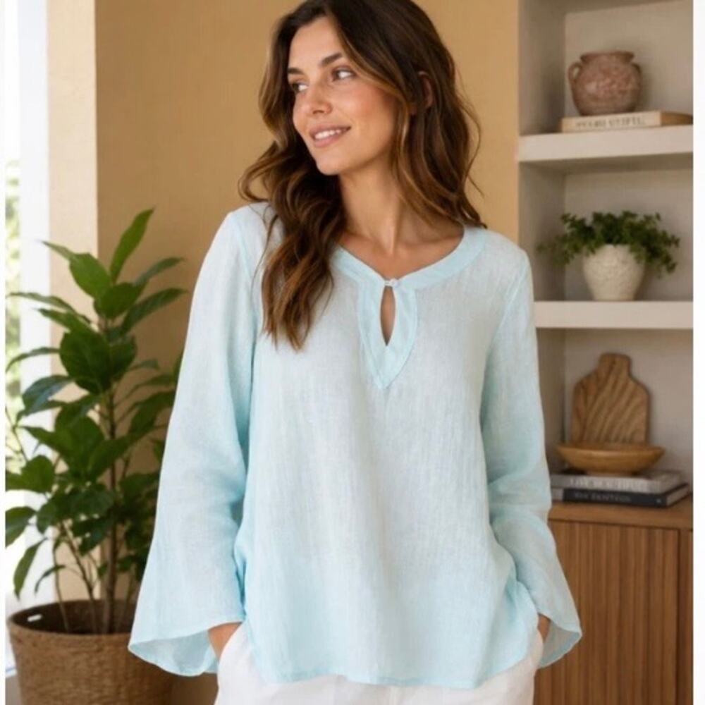 Eileen Fisher Aurora 100% Linen Light Blue Gauzy Top Sz Mp Long Sleeve Resort